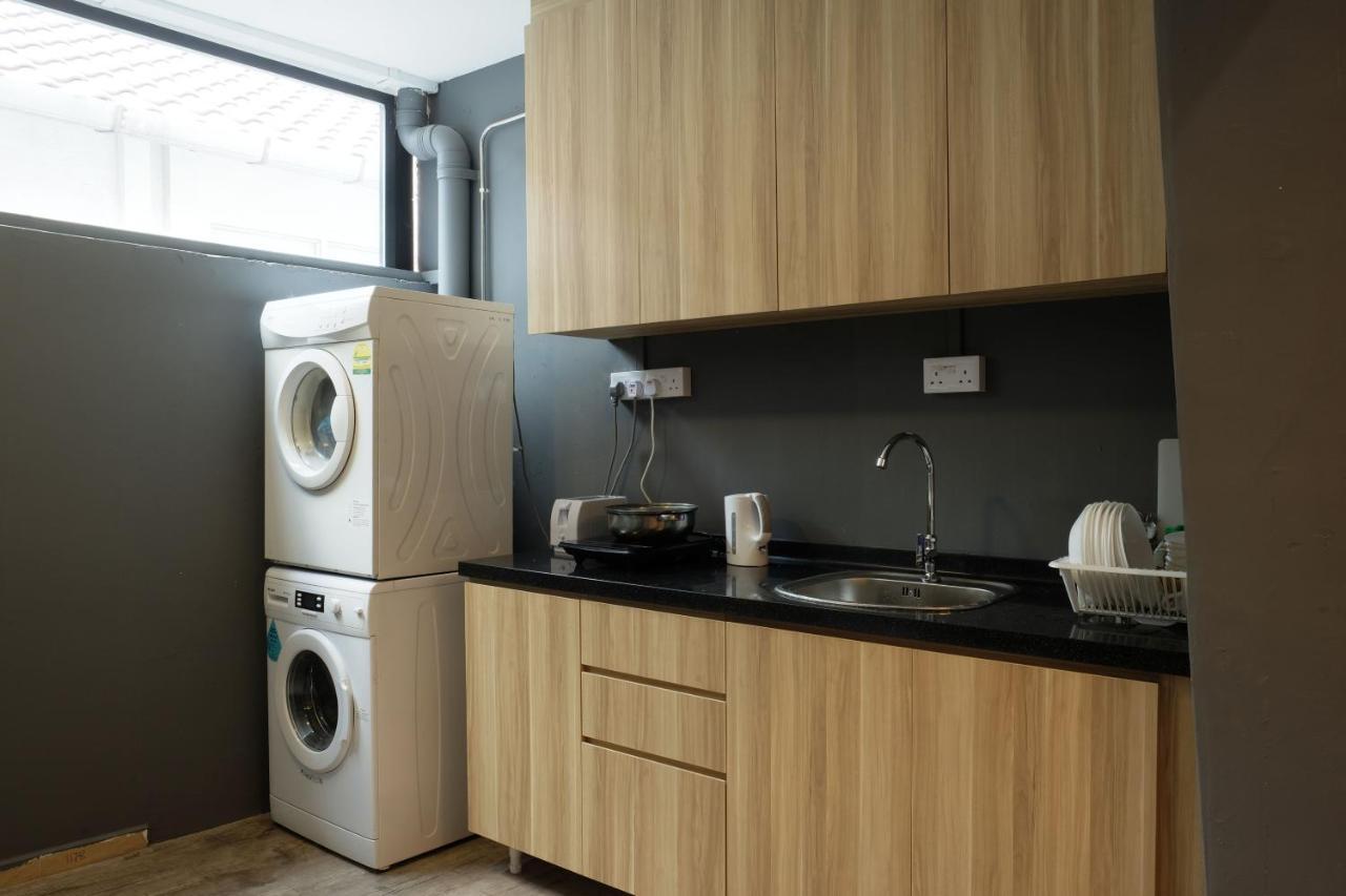 Q Loft Hotels At Bedok Singapore Esterno foto