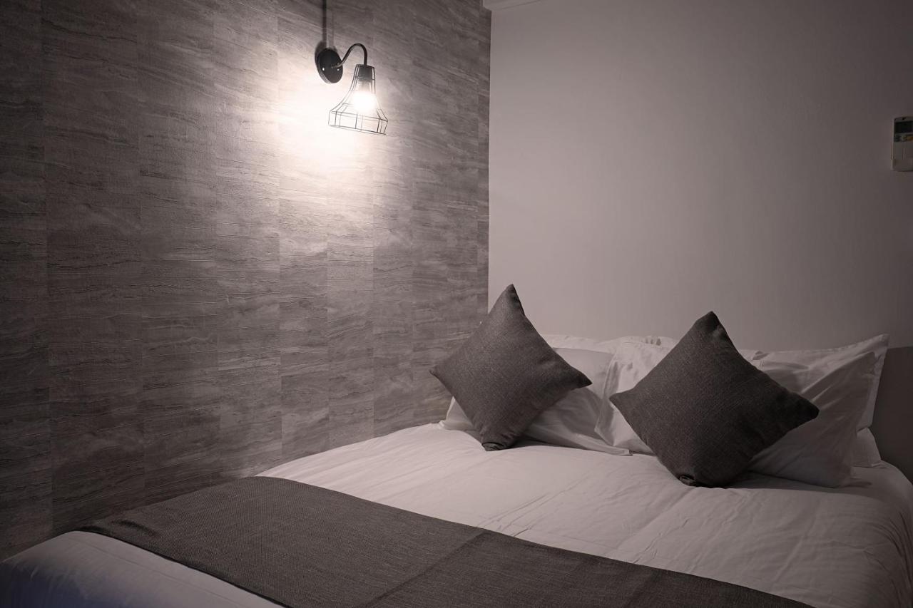 Q Loft Hotels At Bedok Singapore Esterno foto