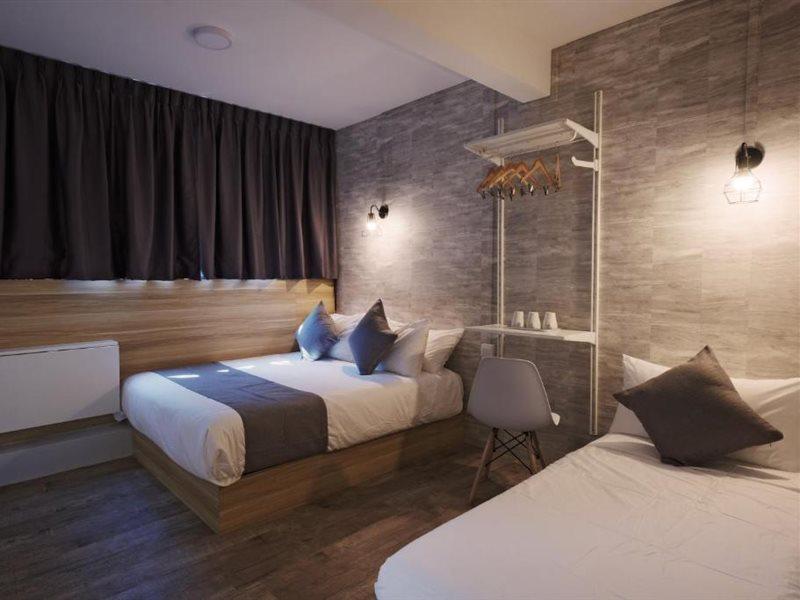 Q Loft Hotels At Bedok Singapore Esterno foto